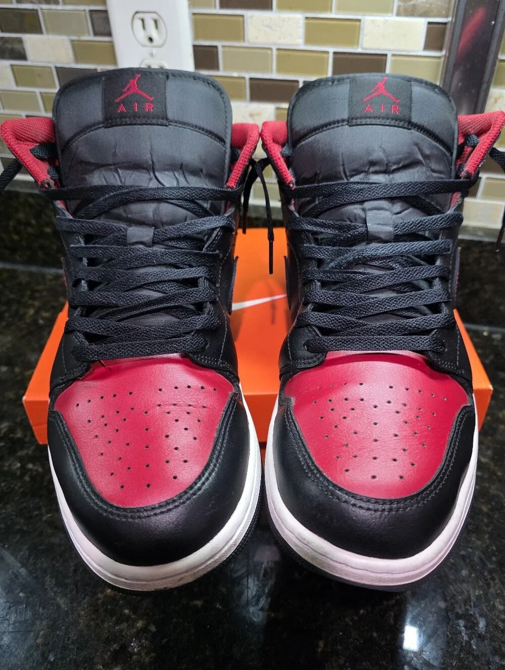 Air Jordan 1 Mid ♤ Black/Varsity Red/Summit White ♤ Men Size 12 ♤ DQ8426-067